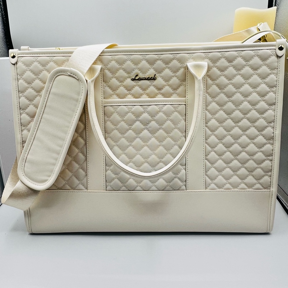 Lovevook Cream Quilted Tote - EUC